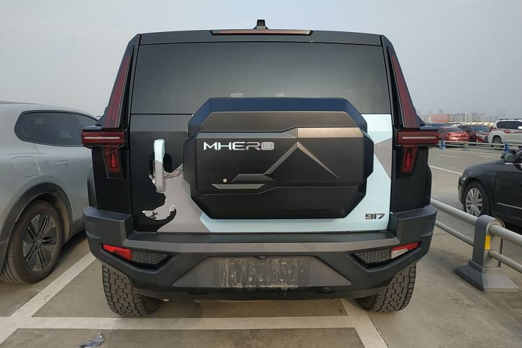 Used Brave warrior 917 2023 Range-Extended Base Model Rear