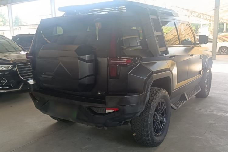 Used Brave warrior 917 2023 Range-Extended Base Model Rear Right 45 Deg
