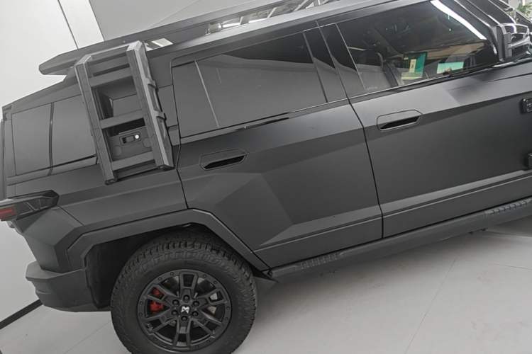 Used Brave warrior 917 2023 Range-Extended Founder Edition Rear Right 45 Deg