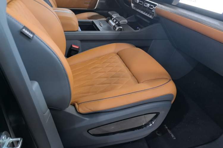 Used Brave warrior 917 2023 Range-Extended Base Model Right Front Seat
