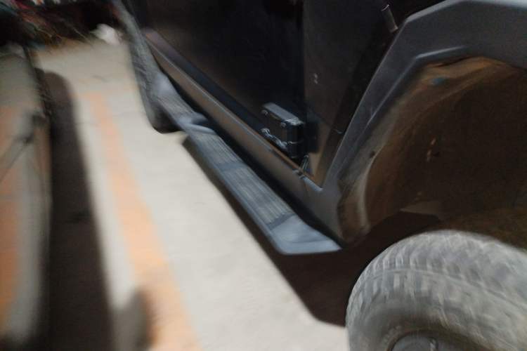 Used Brave warrior 917 2023 Range-Extended Base Model Right Side Sill
