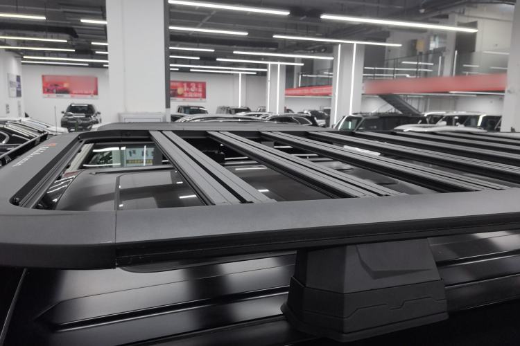 Used Brave warrior 917 2023 Range-Extended Base Model Roof