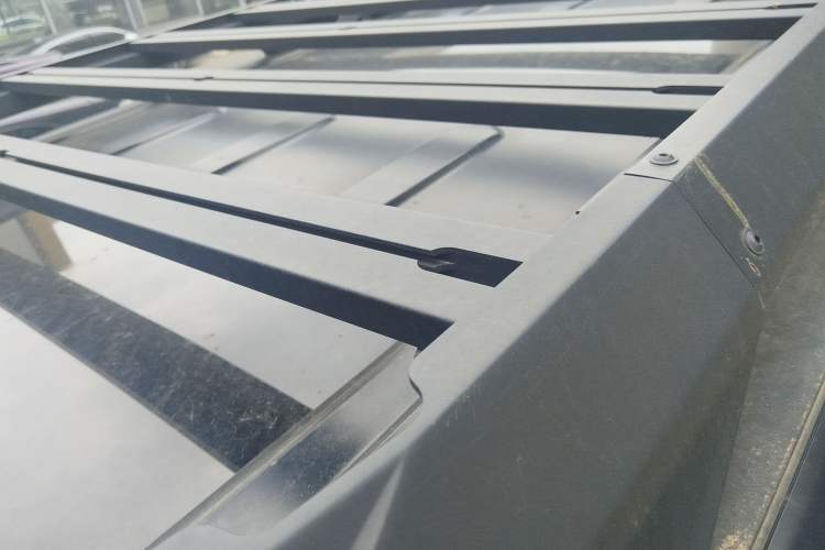 Used Brave warrior 917 2023 Range-Extended Base Model Roof