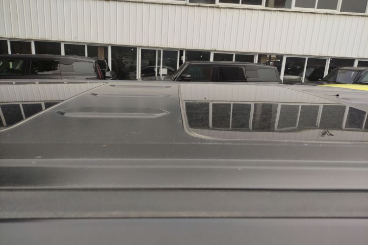 Used Brave warrior 917 2023 Range-Extended Base Model Roof