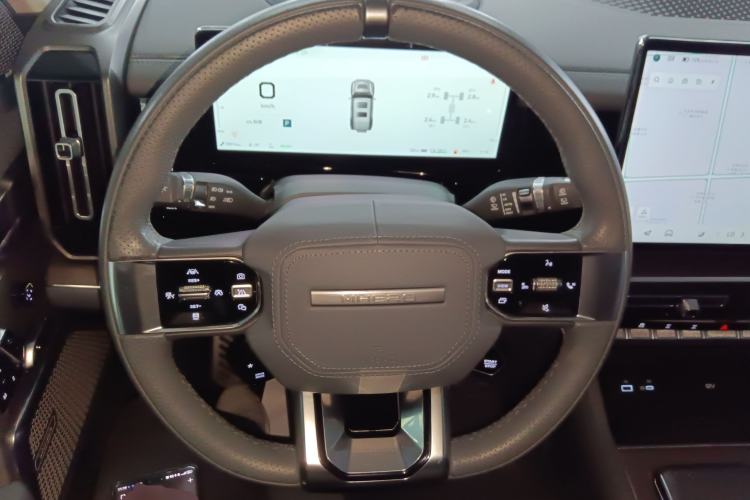 Used Brave warrior 917 2023 Range-Extended Base Model Steering Wheel