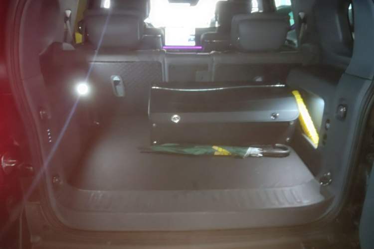 Used Brave warrior 917 2023 Range-Extended Base Model Trunk