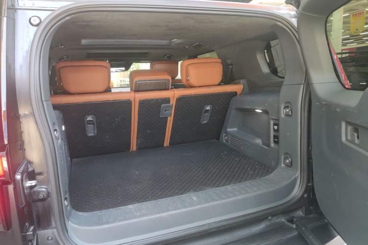 Used Brave warrior 917 2023 Range-Extended Base Model Trunk