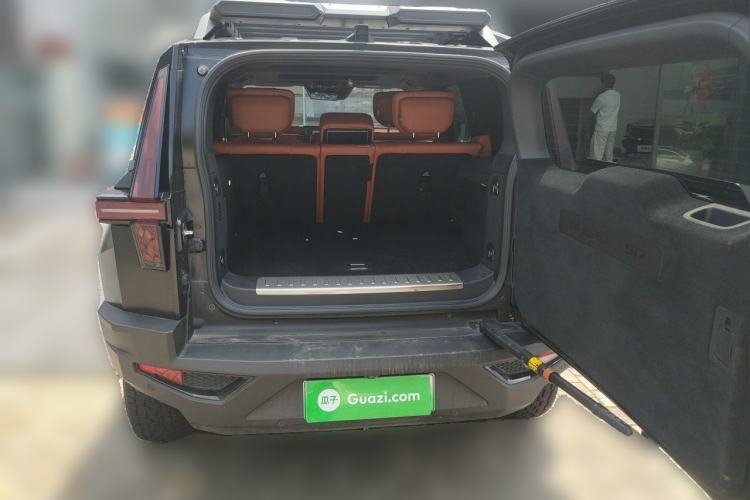 Used Brave warrior 917 2023 Range-Extended Base Model Trunk