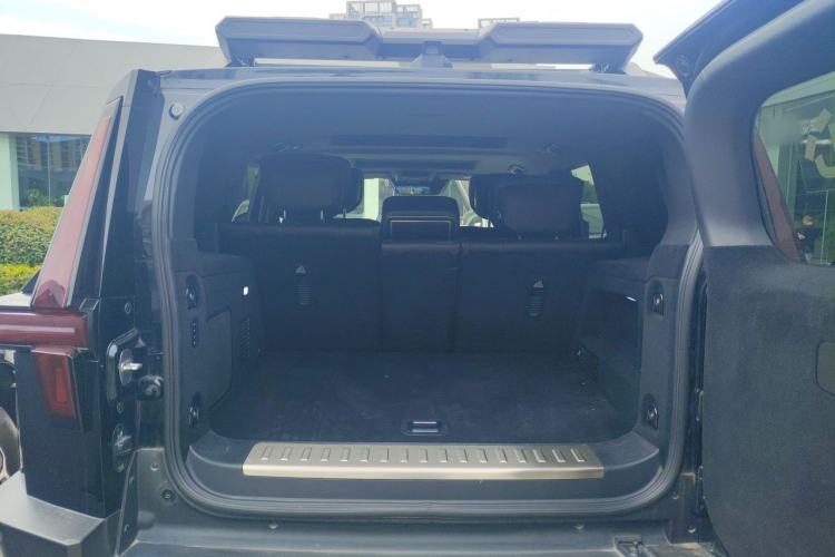 Used Brave warrior 917 2023 Range-Extended Base Model Trunk