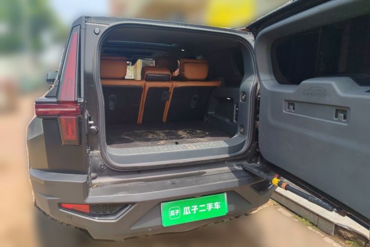 Used Brave warrior 917 2023 Range-Extended Base Model Trunk