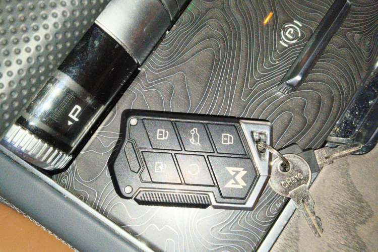 Used Brave warrior 917 2023 Range-Extended Founder Edition Vehicle Key
