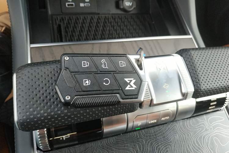 Used Brave warrior 917 2023 Range-Extended Base Model Vehicle Key