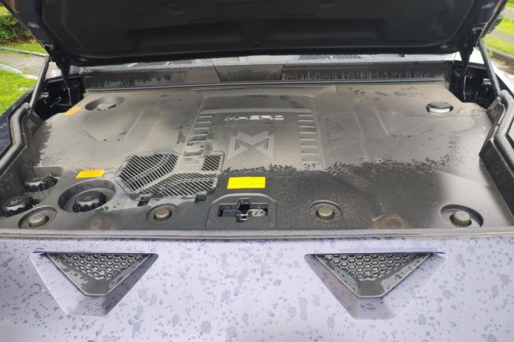 Used Brave warrior 917 2023 Range-Extended Base Model Engine Bay