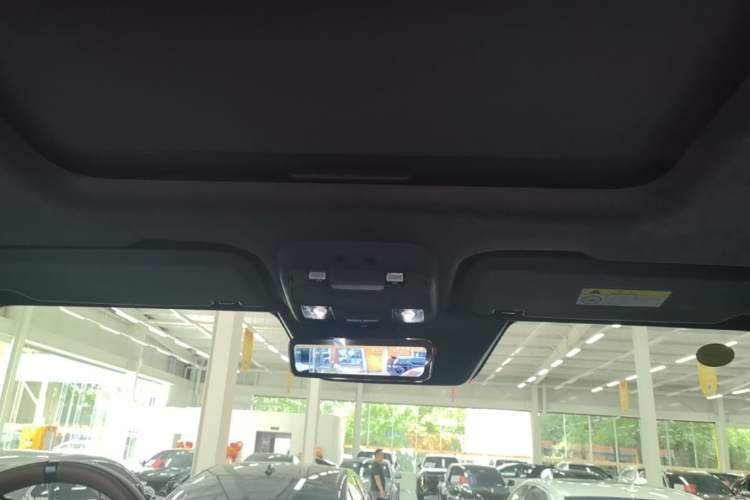 Used Brave warrior 917 2023 Range-Extended Base Model Headliner