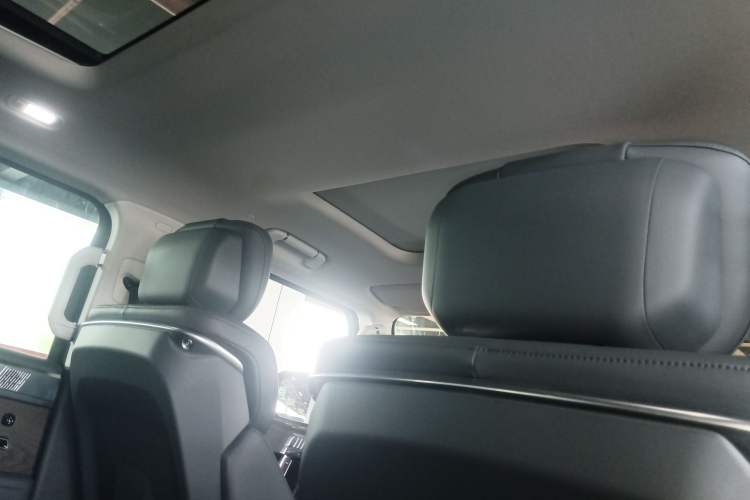 Used Brave warrior 917 2023 Range-Extended Base Model Headliner