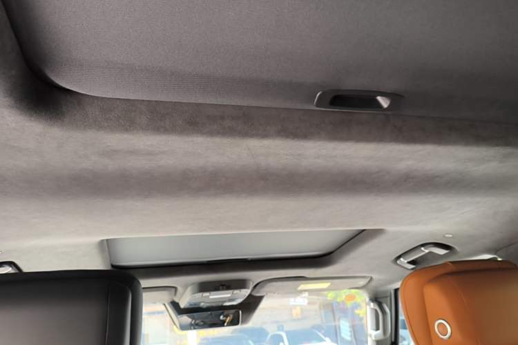 Used Brave warrior 917 2023 Range-Extended Base Model Headliner