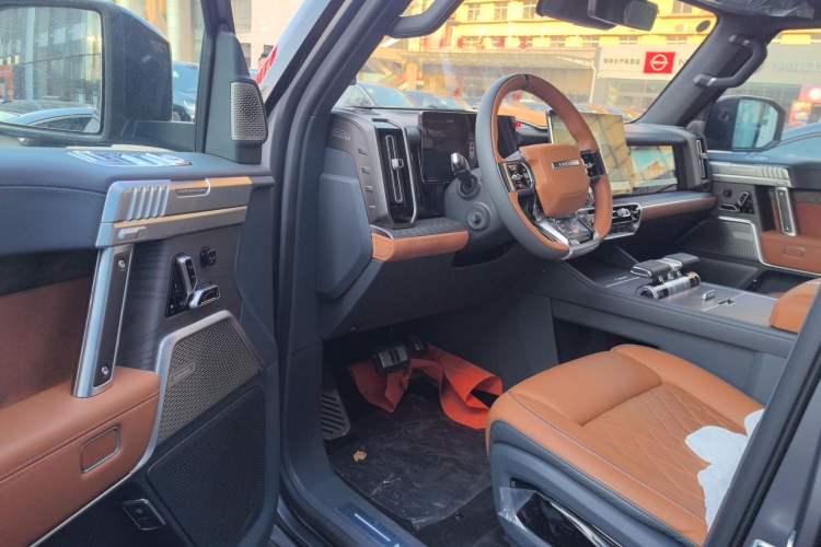 Used Brave warrior 917 2023 Range-Extended Founder Edition Interior 3