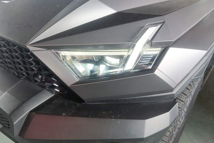 Used Brave warrior 917 2023 Range-Extended Base Model Left Front Headlight