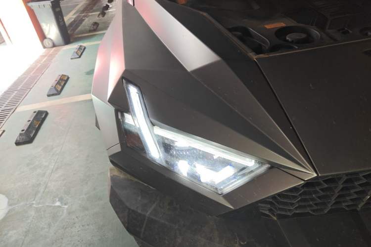 Used Brave warrior 917 2023 Range-Extended Base Model Right Front Headlight