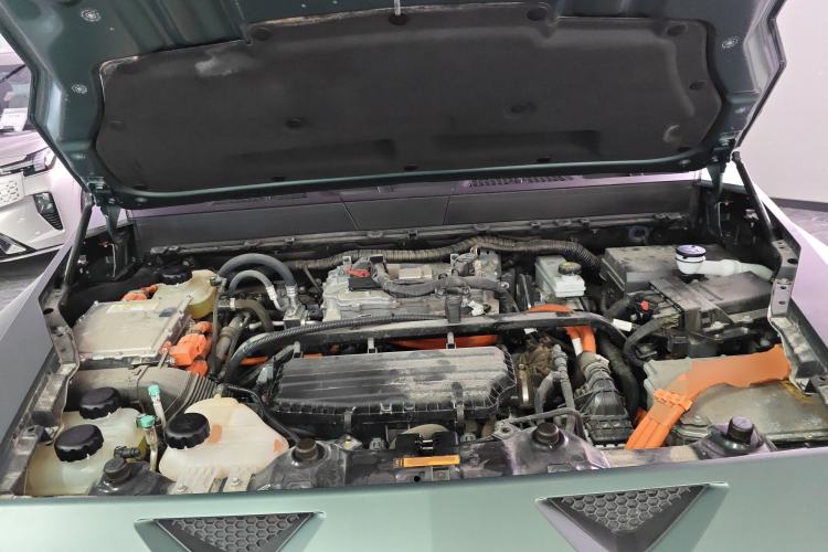 Used Brave warrior 917 2023 Range-Extended Base Model Engine Bay