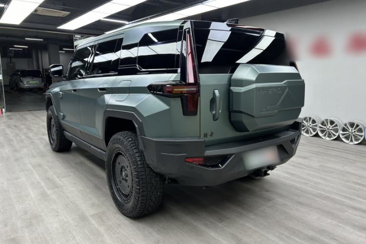 Used Brave warrior 917 2023 Range-Extended Base Model Exterior 4