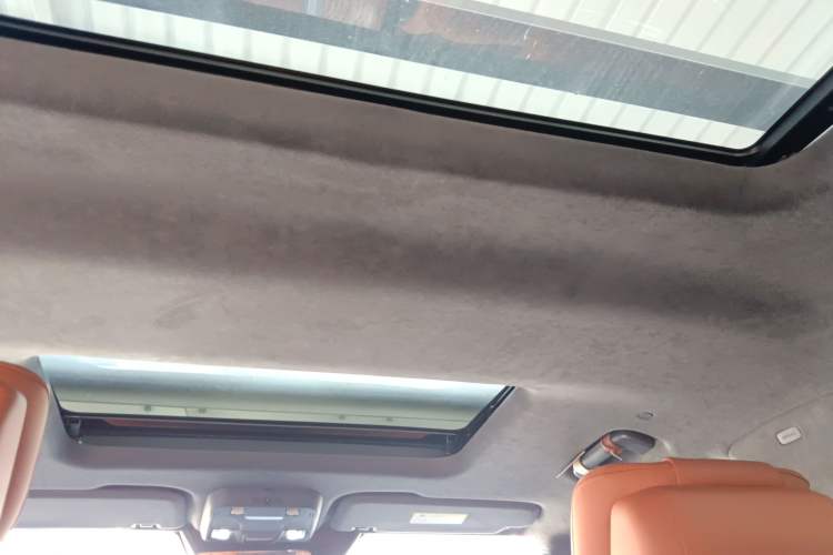 Used Brave warrior 917 2023 Range-Extended Base Model Headliner