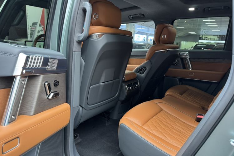 Used Brave warrior 917 2023 Range-Extended Base Model Interior 3