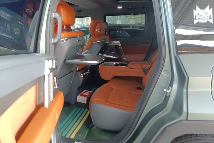 Used Brave warrior 917 2023 Range-Extended Base Model Interior 4