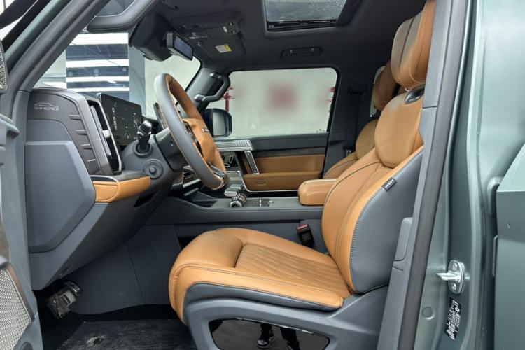Used Brave warrior 917 2023 Range-Extended Base Model Interior 6