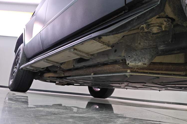 Used Brave warrior 917 2023 Range-Extended Base Model Right Side Sill