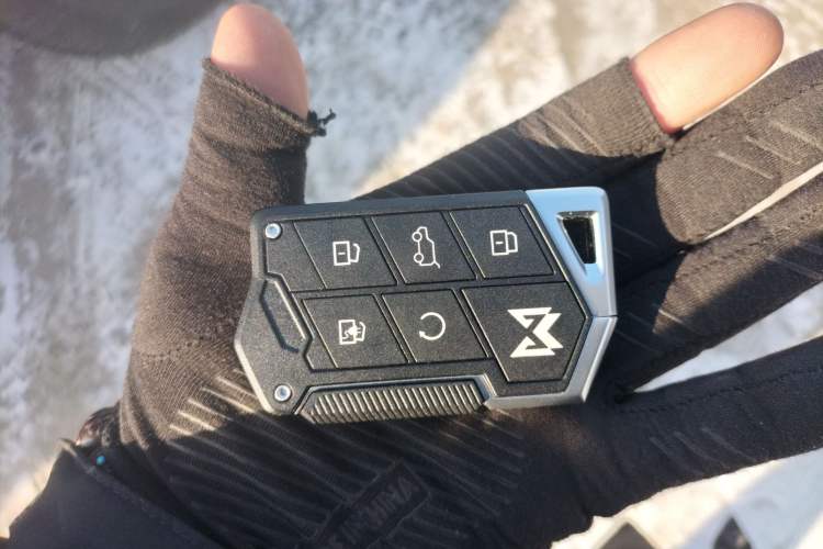 Used Brave warrior 917 2023 Range-Extended Base Model Vehicle Key