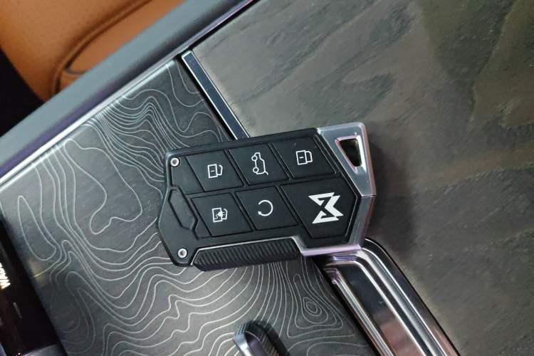 Used Brave warrior 917 2023 Range-Extended Base Model Vehicle Key
