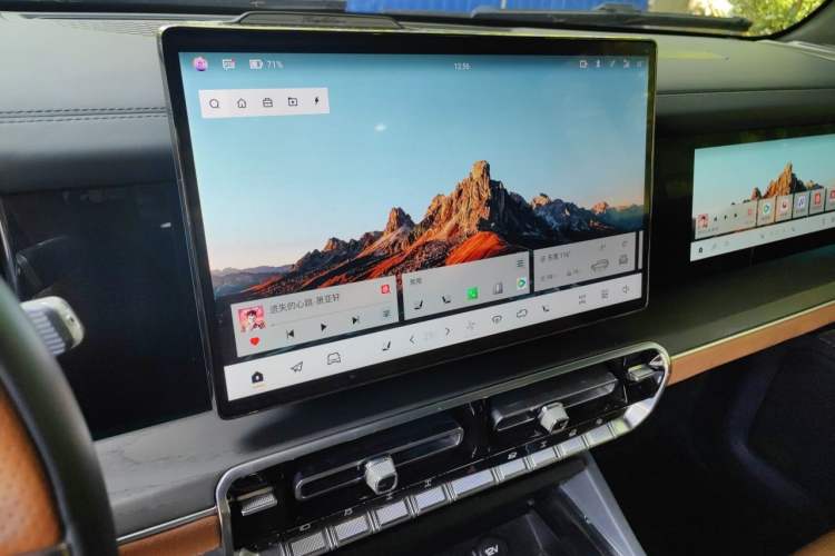 Used Brave warrior 917 2023 Range-Extended Base Model Audio And AC Panel