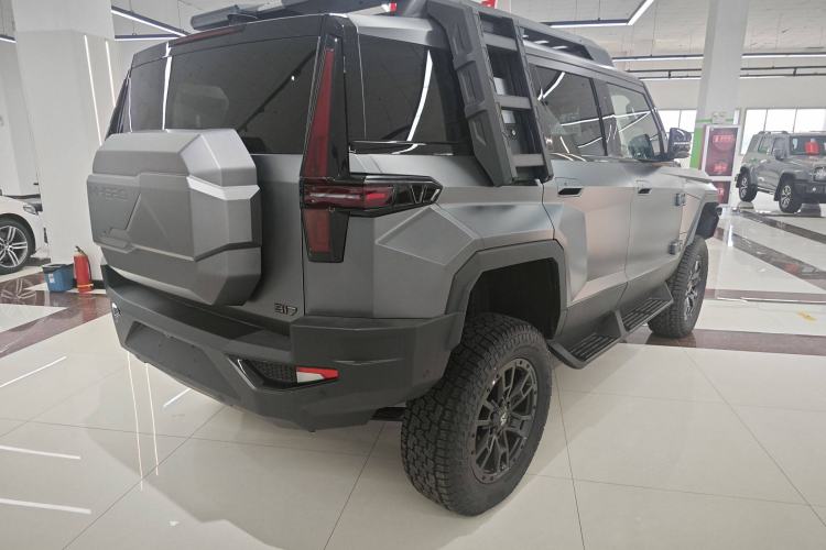 Used Brave warrior 917 2023 Range-Extended Founder Edition Exterior 3