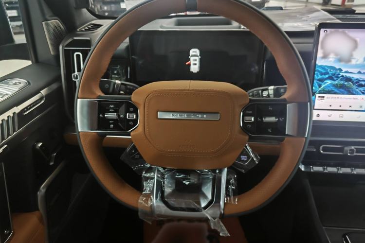 Used Brave warrior 917 2023 Range-Extended Founder Edition Interior 3