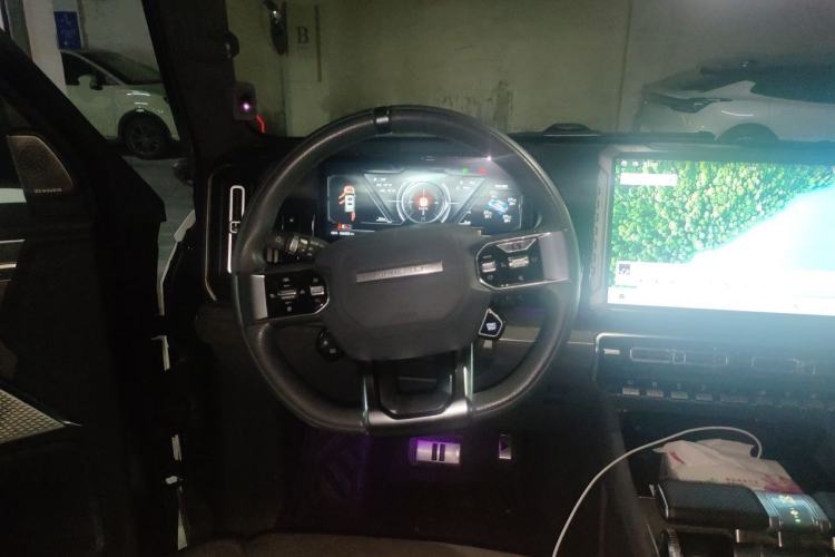 Used Brave warrior 917 2023 Range-Extended Founder Edition Steering Wheel
