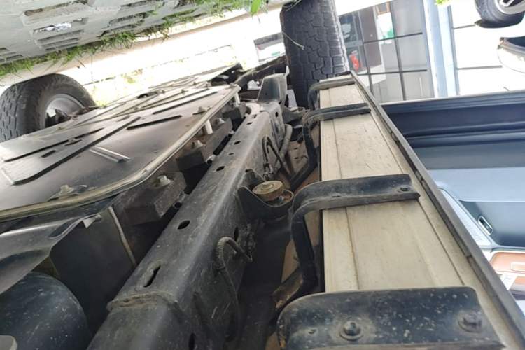 Used Brave warrior 917 2024 Extended-Range Highland Lion Edition Left Side Sill