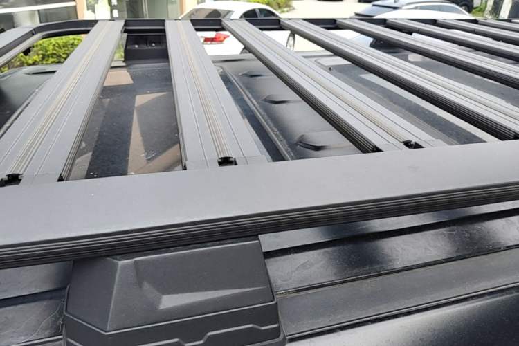Used Brave warrior 917 2024 Extended-Range Highland Lion Edition Roof