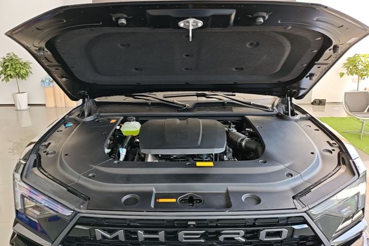Used Brave warrior M817 2025 Model, Hero Engine Bay