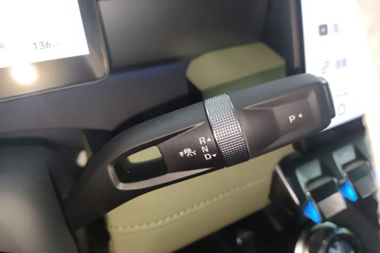 Used Brave warrior M817 2025 Model, Pro Gear Lever