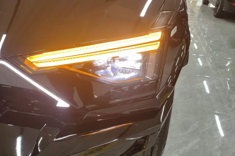 Used Brave warrior M817 2025 Model, Pro Left Front Headlight