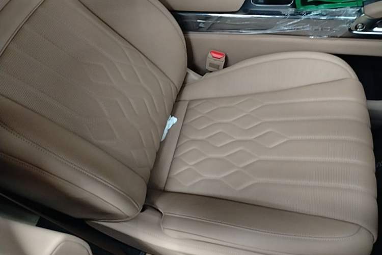 Used Brave warrior M817 2025 Model, Max Right Front Seat