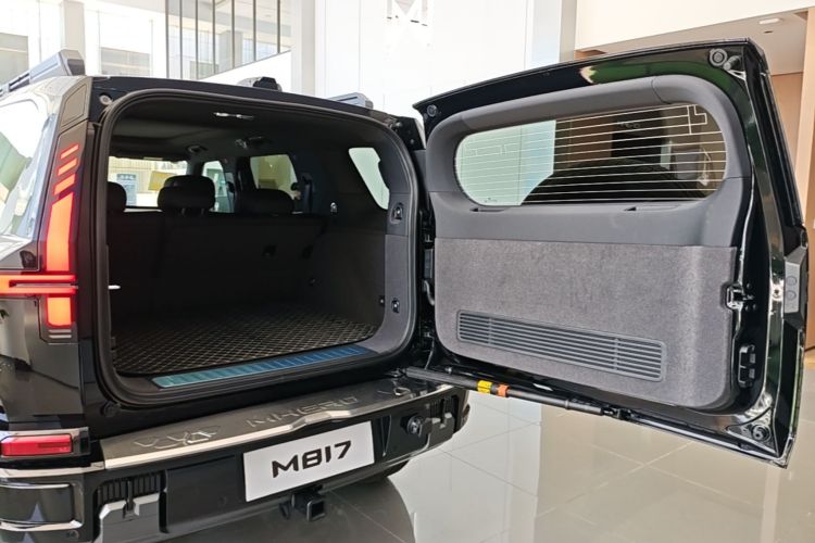 Used Brave warrior M817 2025 Model, Hero Trunk
