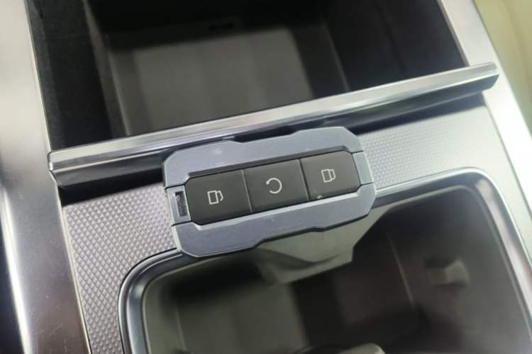 Used Brave warrior M817 2025 Model, Max Vehicle Key