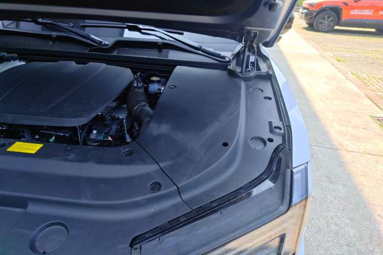 Used Brave warrior M817 2025 Model, Max Engine Bay Left