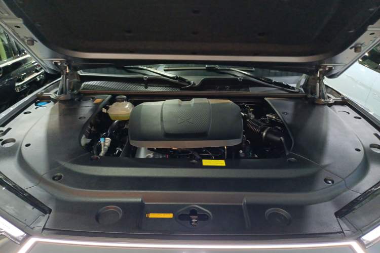 Used Brave warrior M817 2025 Model, Max Engine Bay