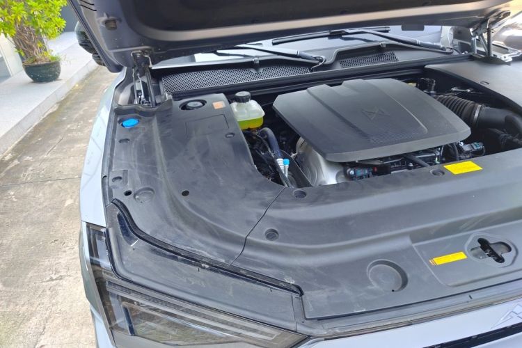 Used Brave warrior M817 2025 Model, Max Engine Bay Right