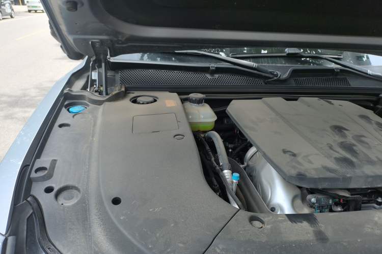 Used Brave warrior M817 2025 Model, Max Engine Bay Right