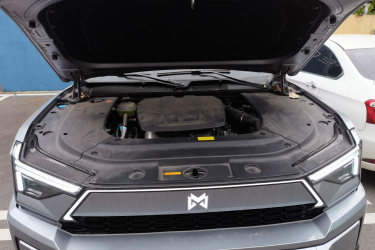 Used Brave warrior M817 2025 Model, Max Engine Bay