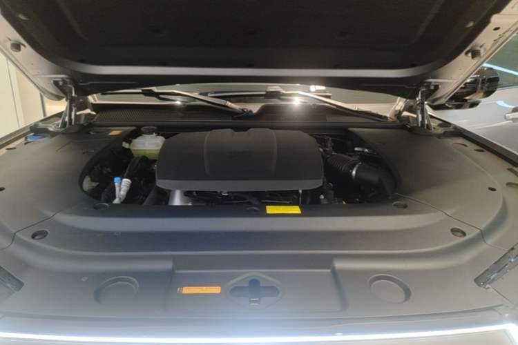 Used Brave warrior M817 2025 Model, Max Engine Bay